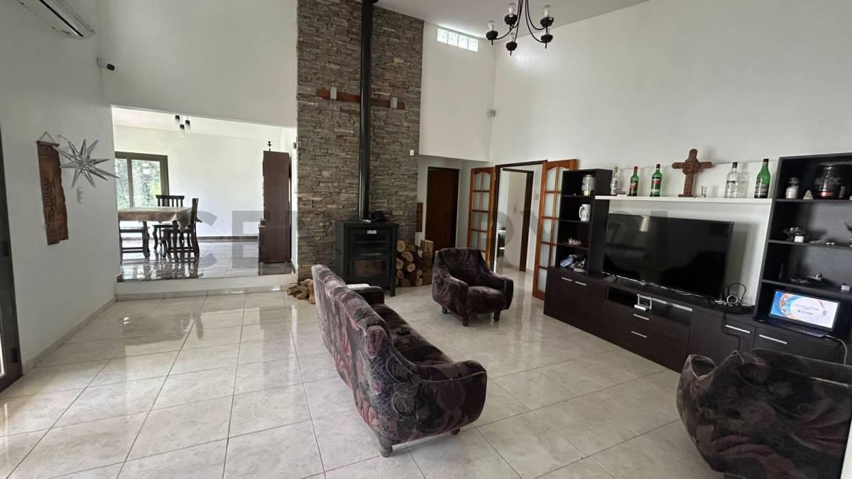 Foto de CASA EN VENTA EN LA SERRANITA - NATURALEZA Y CONFORT, imagen 5