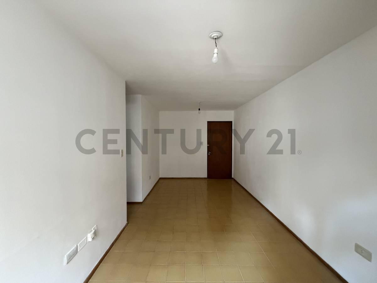 Foto de VENTA DEPARTAMENTO CÉNTRICO A MTS DE CAÑADA, imagen 1