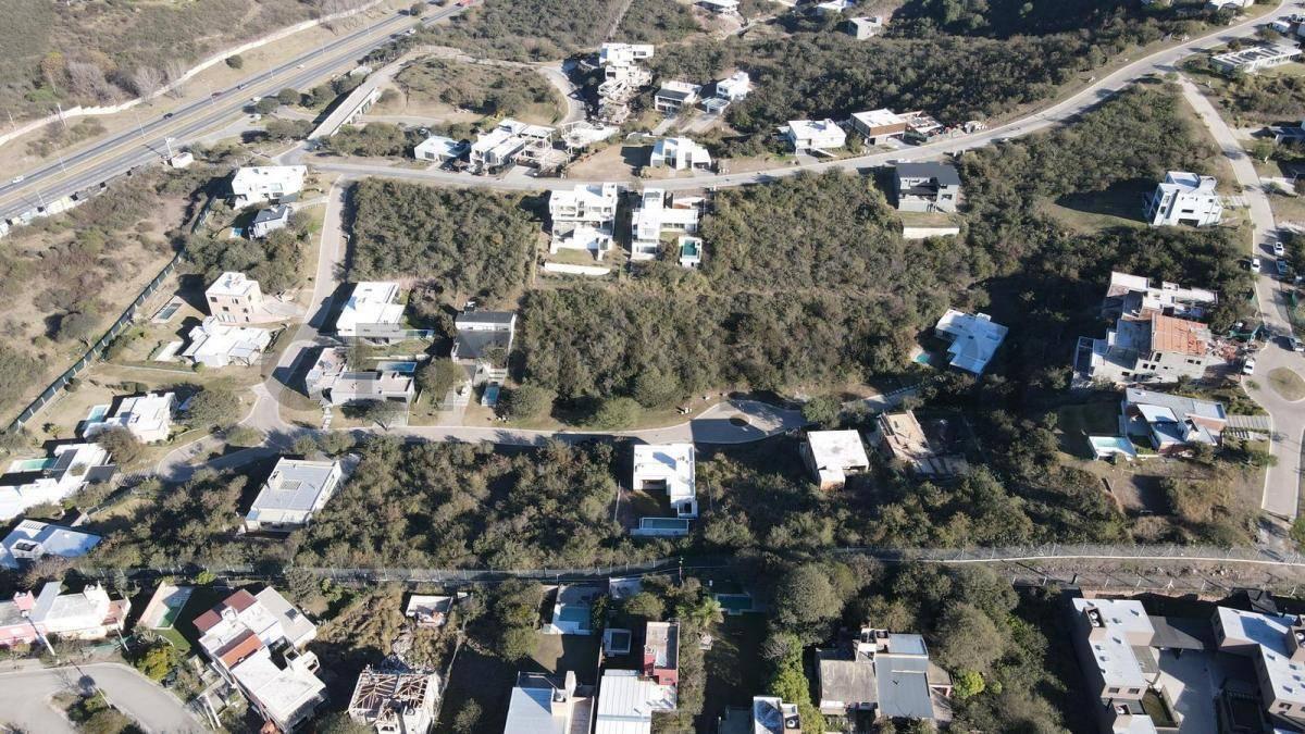 Foto de VENTA LOTE COUNTRY LA DESEADA 913M2, imagen 4