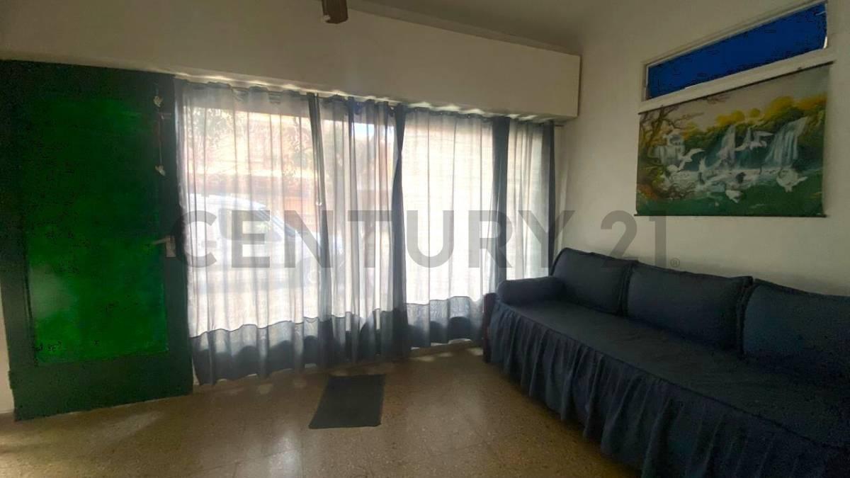 Foto de Casa 4 Amb + Local + Galpón a Metros de Av. Alem | Gran Potencial, imagen 3