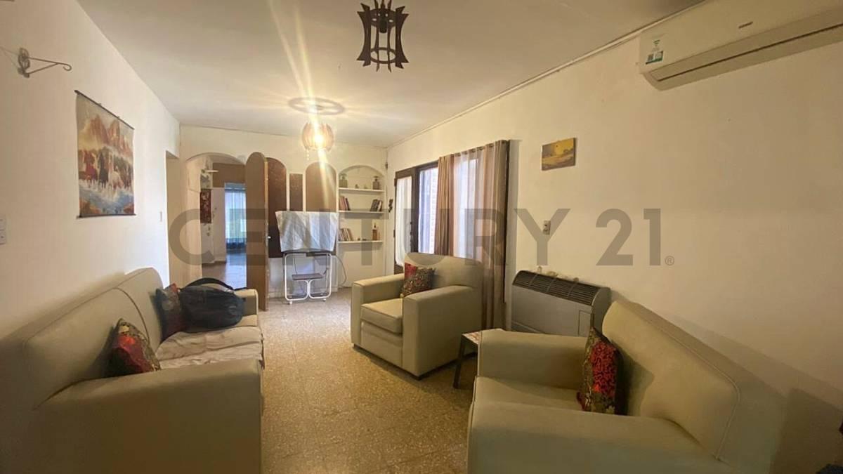Foto de Casa 4 Amb + Local + Galpón a Metros de Av. Alem | Gran Potencial, imagen 4