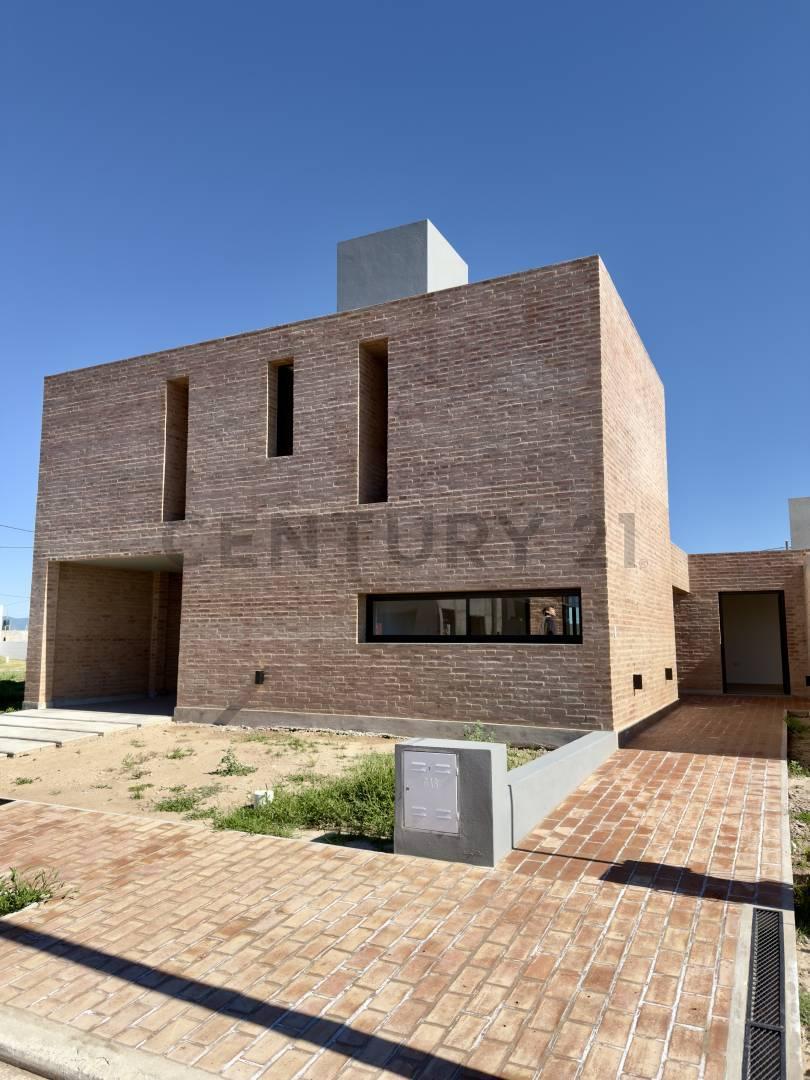 Foto de VENTA CASA - 2 DORMITORIOS - QUEBRADAS DE MANANTIALES - MANANTIALES II, imagen 2