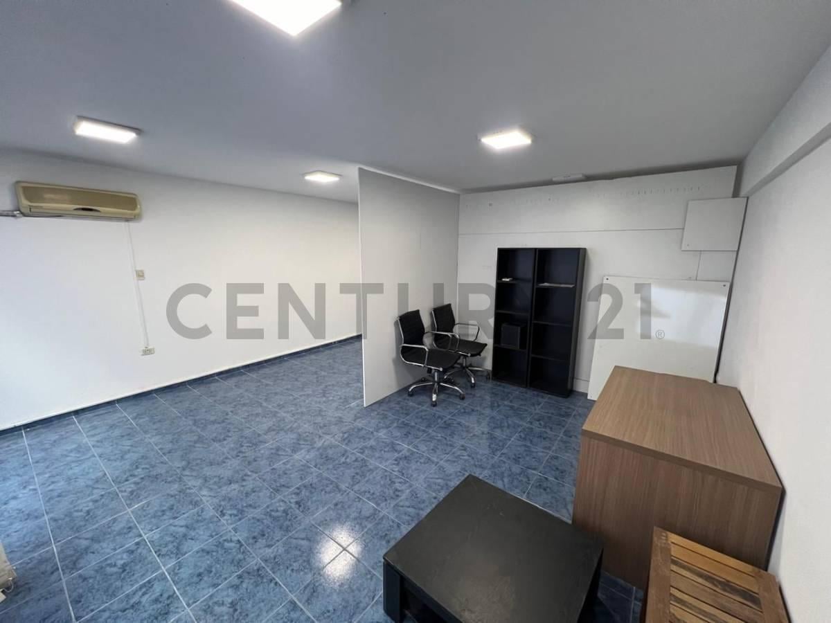 Foto de VENTA OFICINA AV.COLÓN ENTREGA MAS CUOTAS, imagen 5