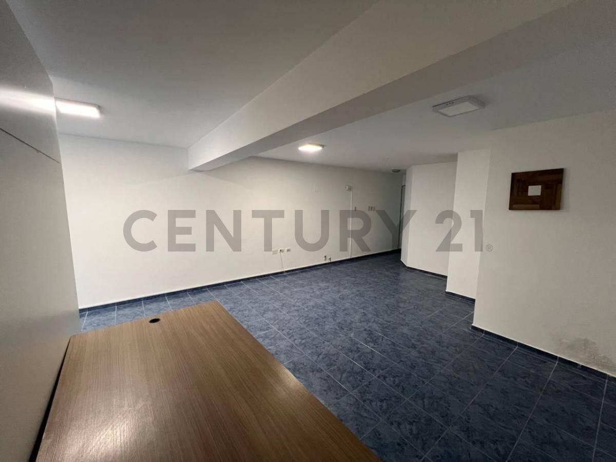 Foto de VENTA OFICINA AV.COLÓN ENTREGA MAS CUOTAS, imagen 4