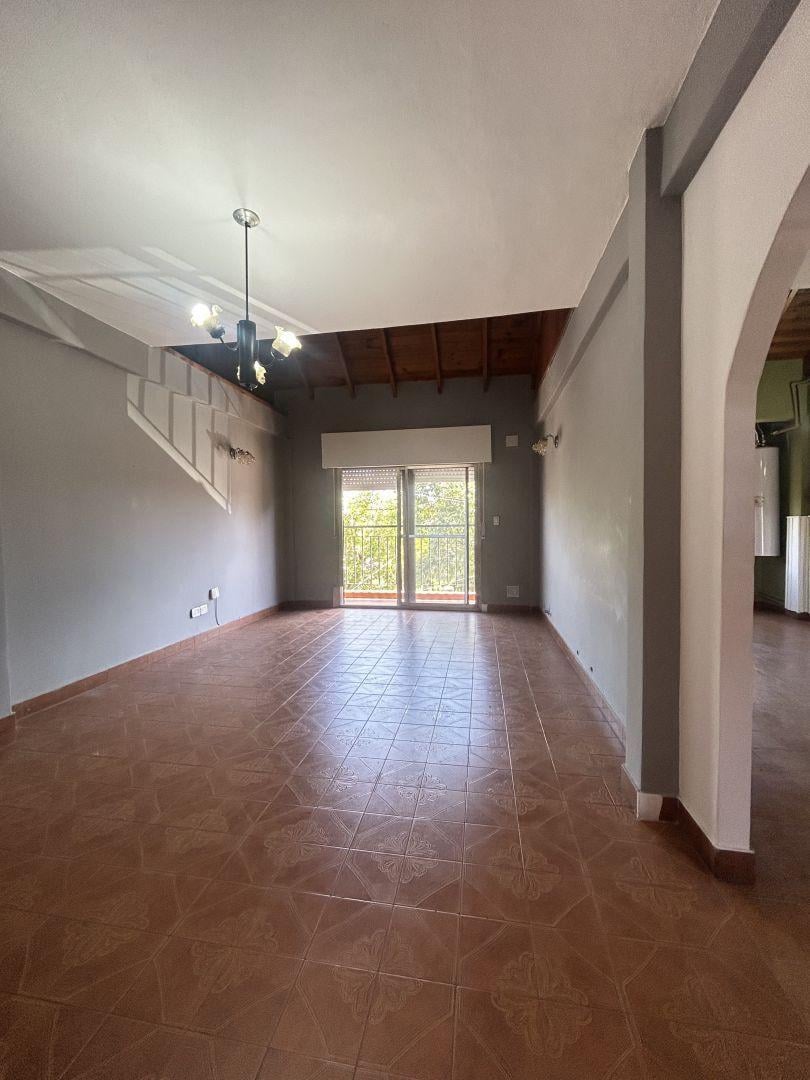 Casa 4 ambientes. | Bruzone al 400