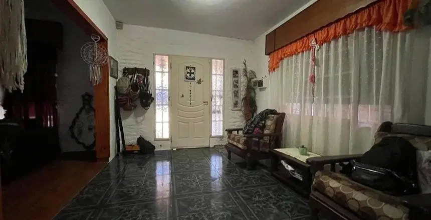 Casa 5 ambientes. | Eugenio Oneil al 200 4