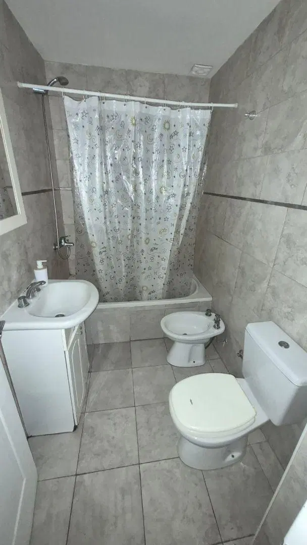Alquiler Monoambiente con cochera Lanús Oeste 5
