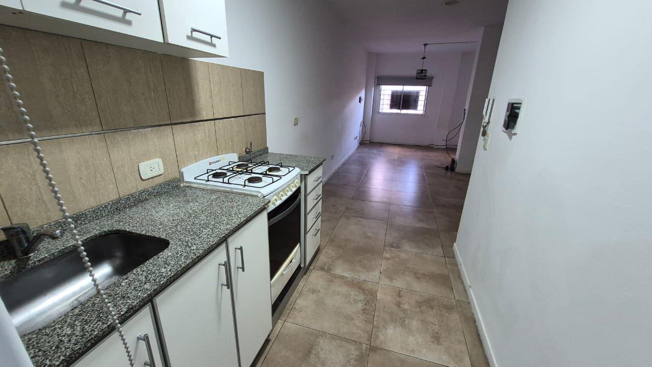Foto de Alquiler Monoambiente con cochera Lanús Oeste, imagen 4
