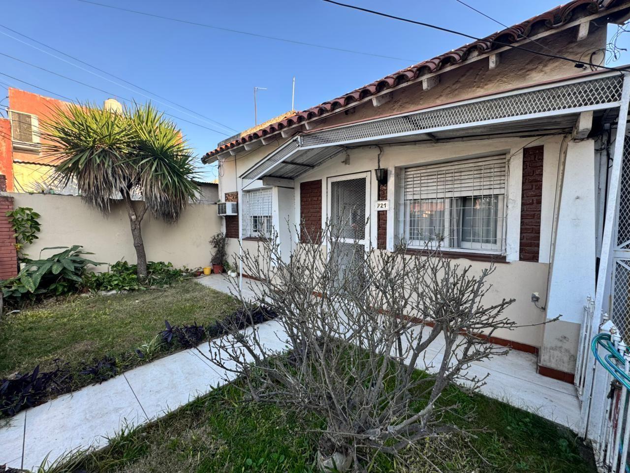 Casa 3 ambientes. | boulevard de los Italianos al 700