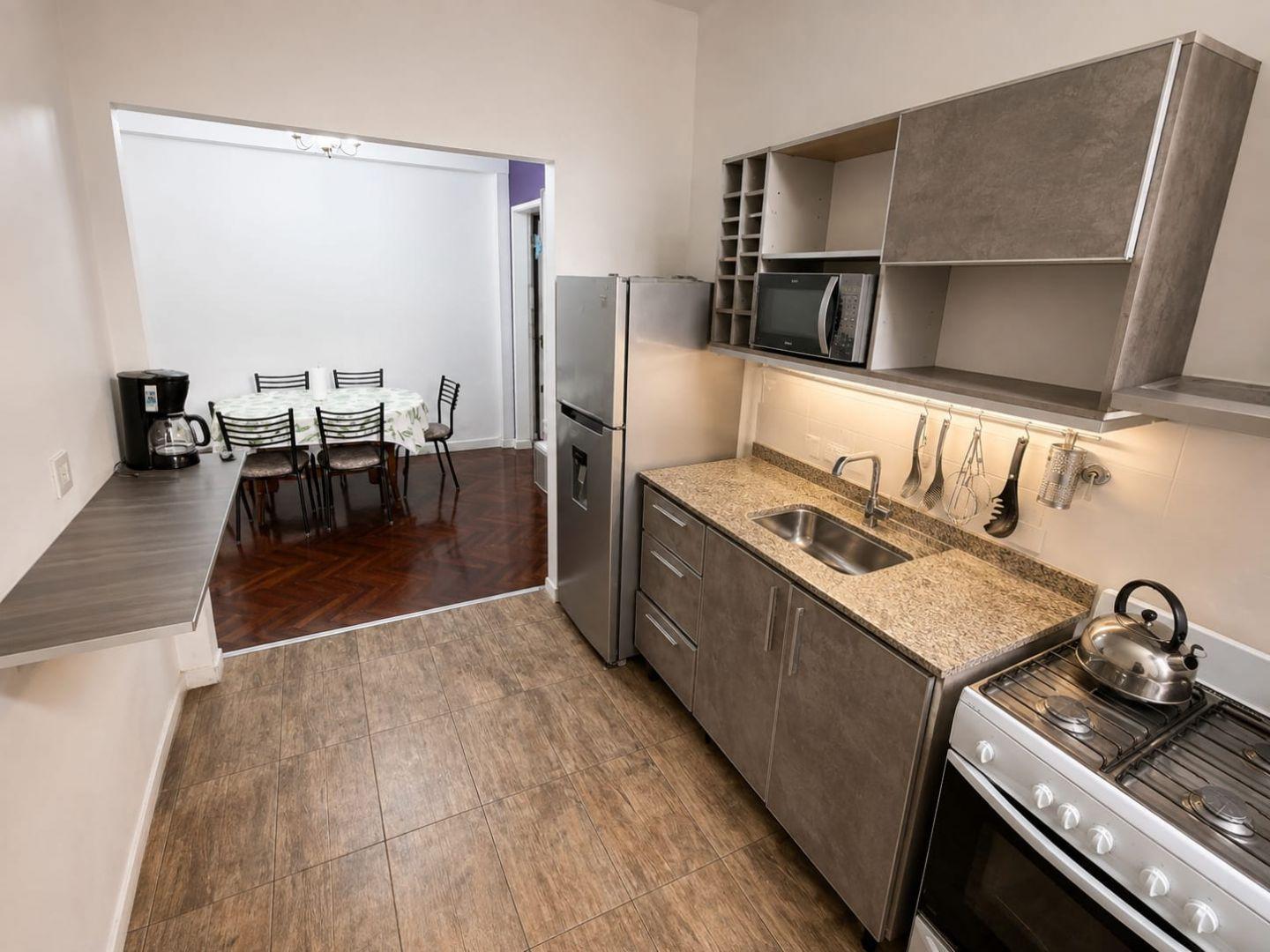 Foto de Departamento 3 ambientes. | AV HIPOLITO YRIGOYEN al 3300, imagen 1