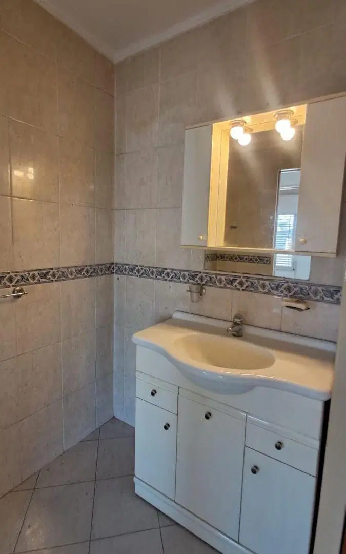 CHALET EN ALQUILER DE 4 AMB CON COCHERAS Y PATIO CON PARRILLA 4