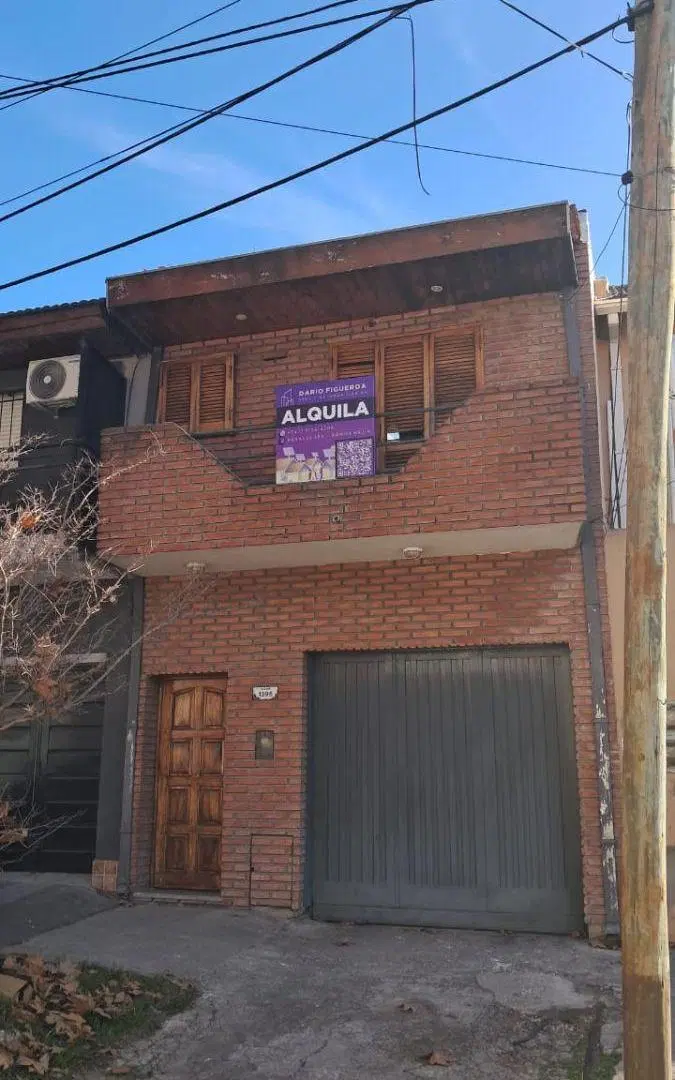 Casa de 3 amb y 1/2 en Alquiler en Villa Bosch con cochera, patio y quincho 2