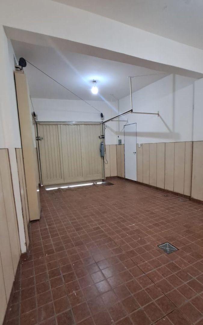 Casa de 3 amb y 1/2 en Alquiler en Villa Bosch con cochera, patio y quincho