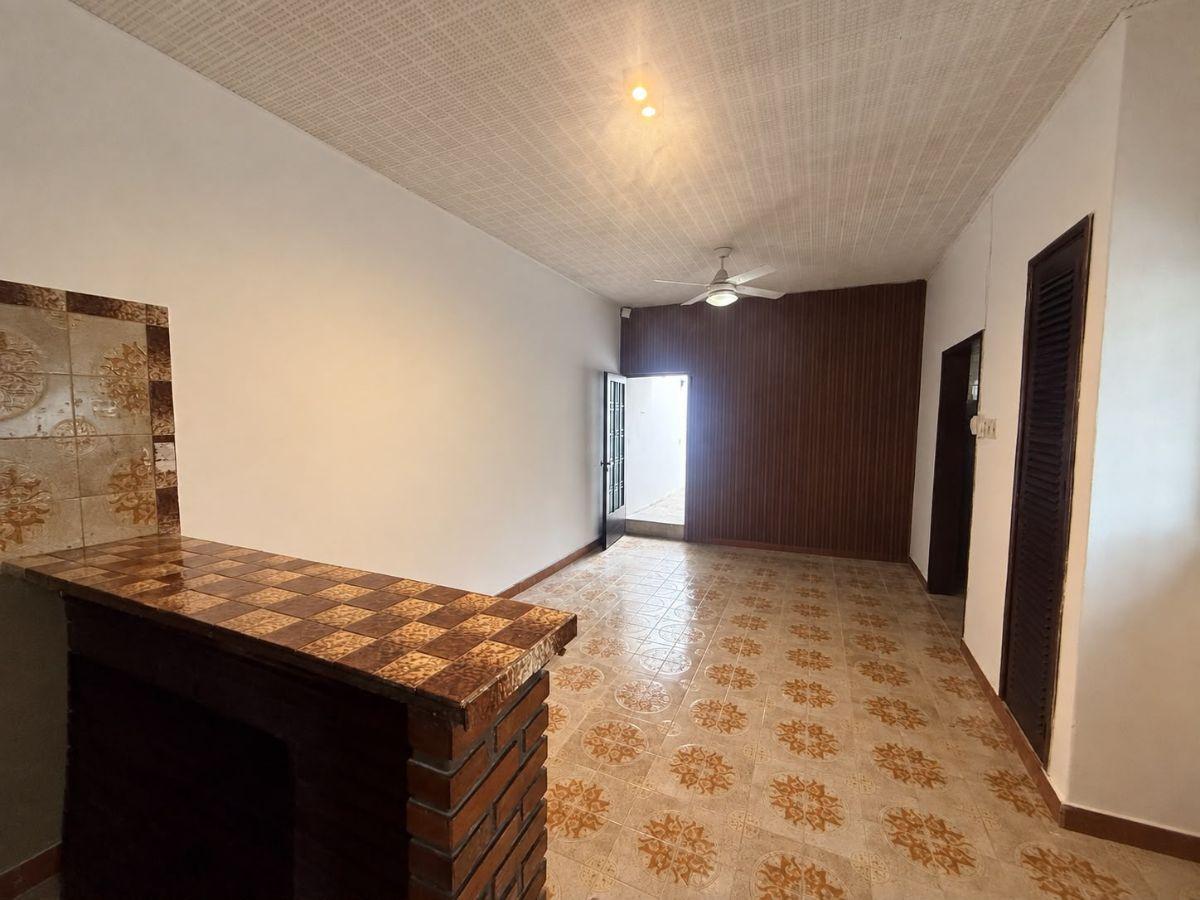 Foto de CASA DE 3 AMB EN ALQUILER EN VILLA SARMIENTO A 100 MTS COLEGIO WARD, imagen 4