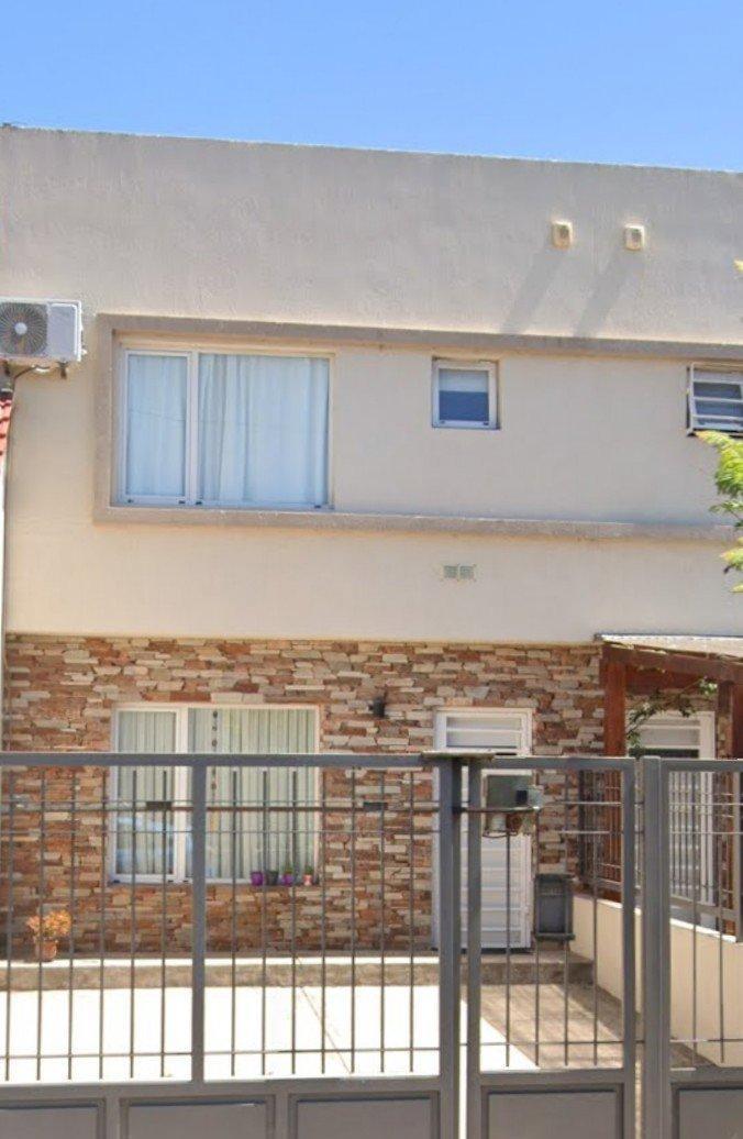 Foto de ALQUILER DE DUPLEX CUATRO AMBIENTES, CON ENTRADA DE VEHICULO CON PORTON, imagen 5