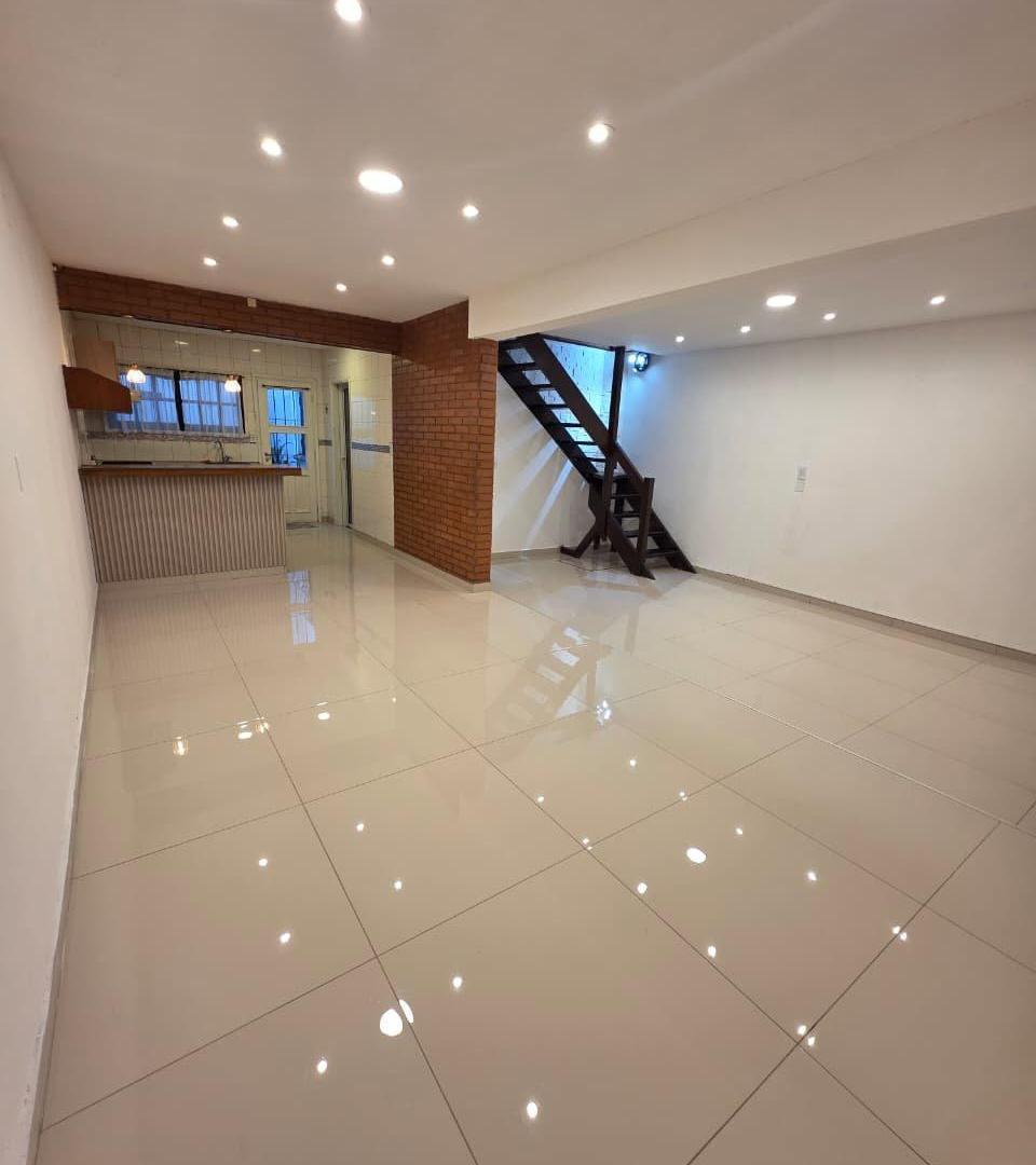 Foto de ALQUILER CHALET 5 AMBIENTES, BARRIO PARQUE LURO, RECICLADO, EN, imagen 5