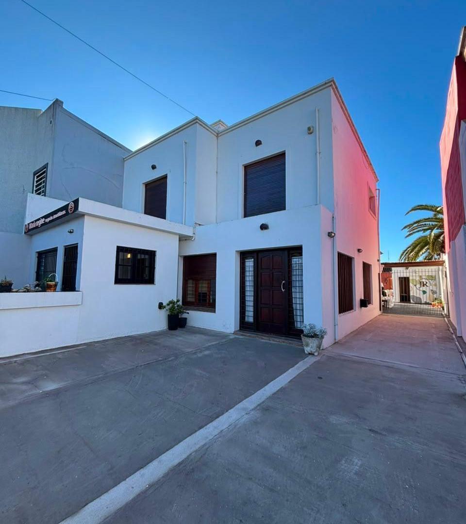 Foto de CASA DE 5 AMBIENTES EN VENTA – PUNTA MOGOTES, MAR DEL PLATA, imagen 4