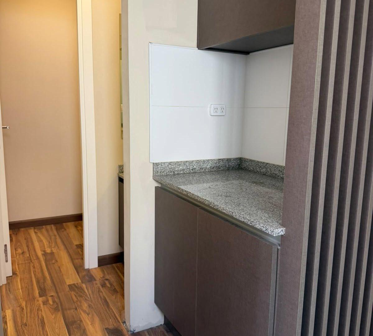 Foto de OFICINA EN VENTA | PLAZA MITRE – MAR DEL PLATA, imagen 3