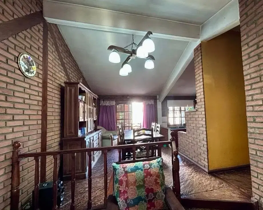 Casa en Venta de 3 Dorm. con Quincho Cerrado 5