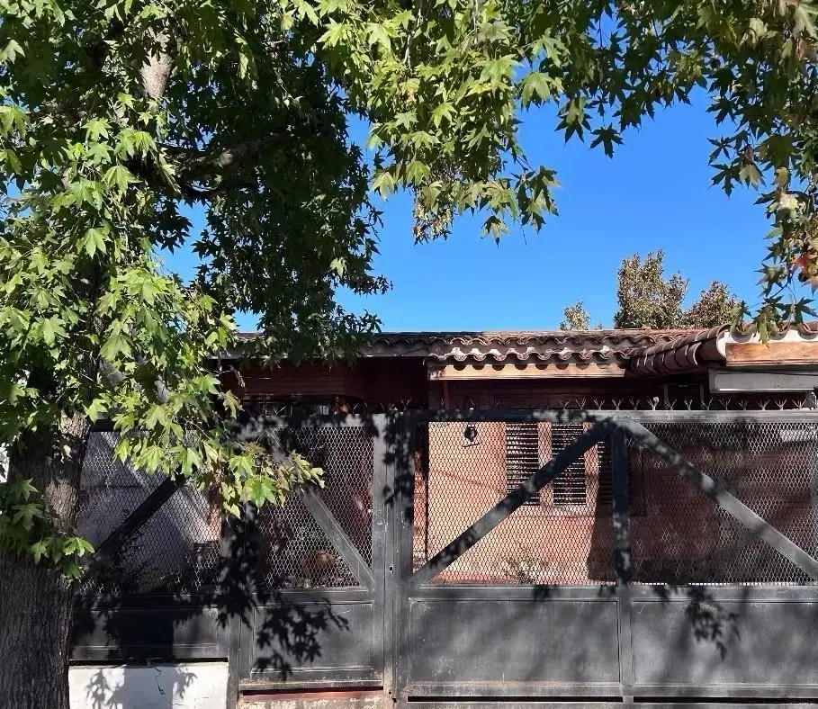 Casa en Venta de 3 Dorm. con Quincho Cerrado 3