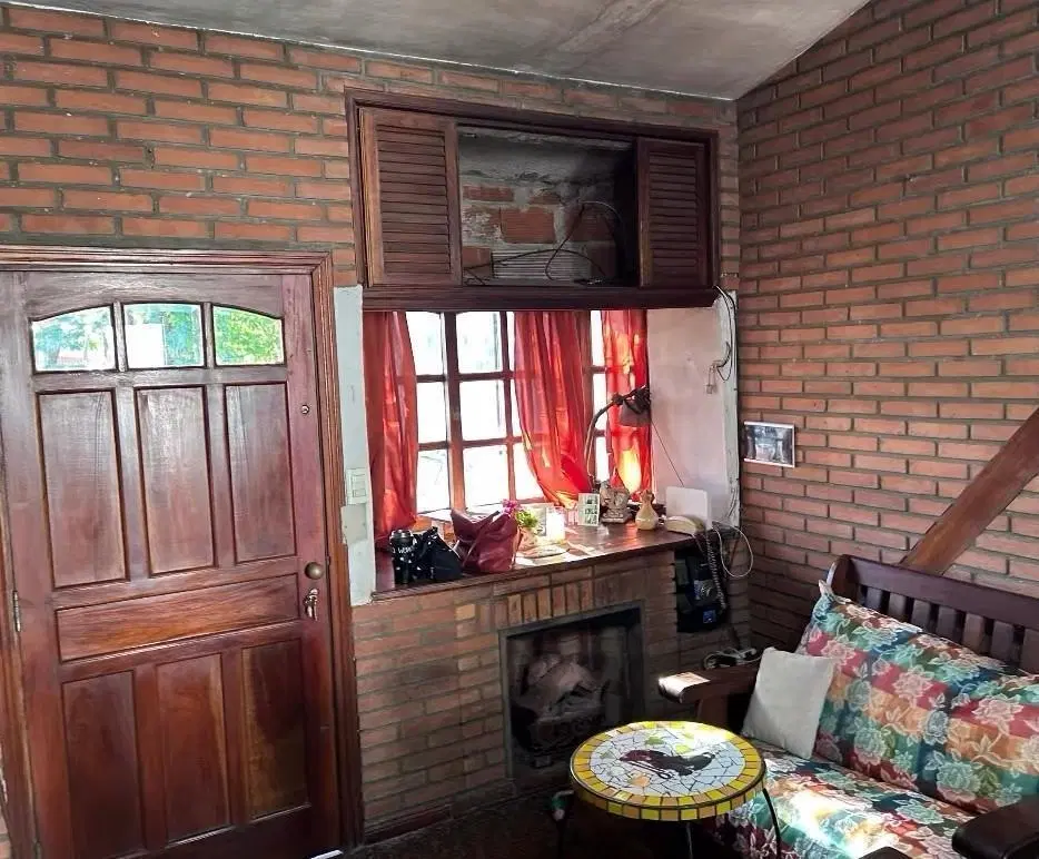 Casa en Venta de 3 Dorm. con Quincho Cerrado 8