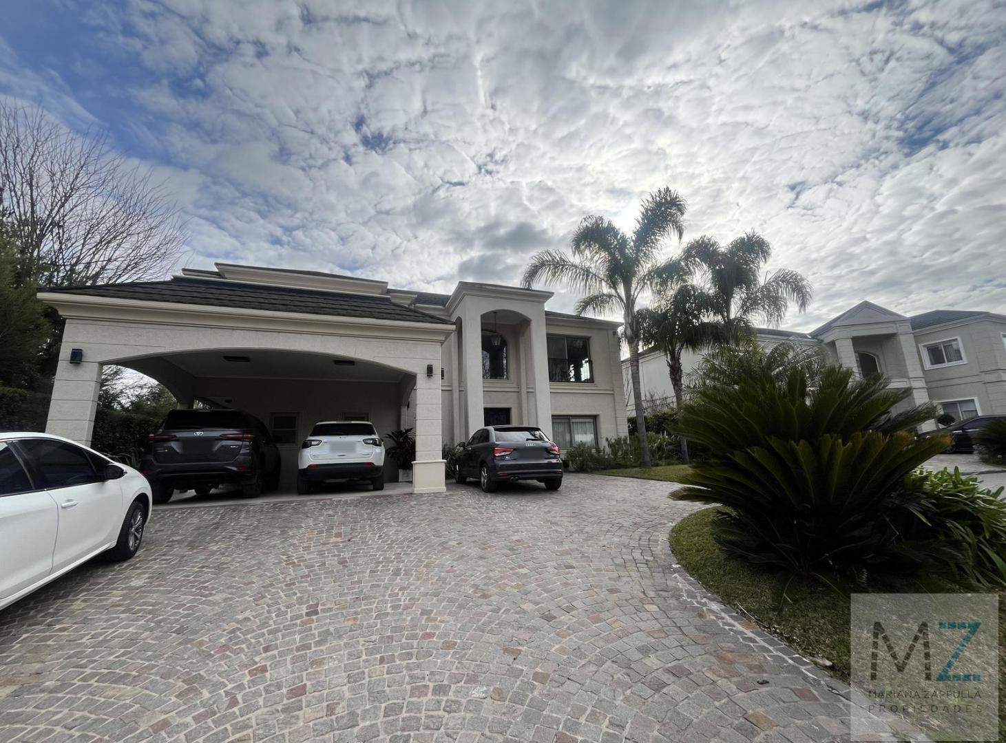 Foto de VENTA CASA 5 AMBIENTES | LOTE DE 800m2 | PISCINA Y JACUZZI | QUINCHO, imagen 1