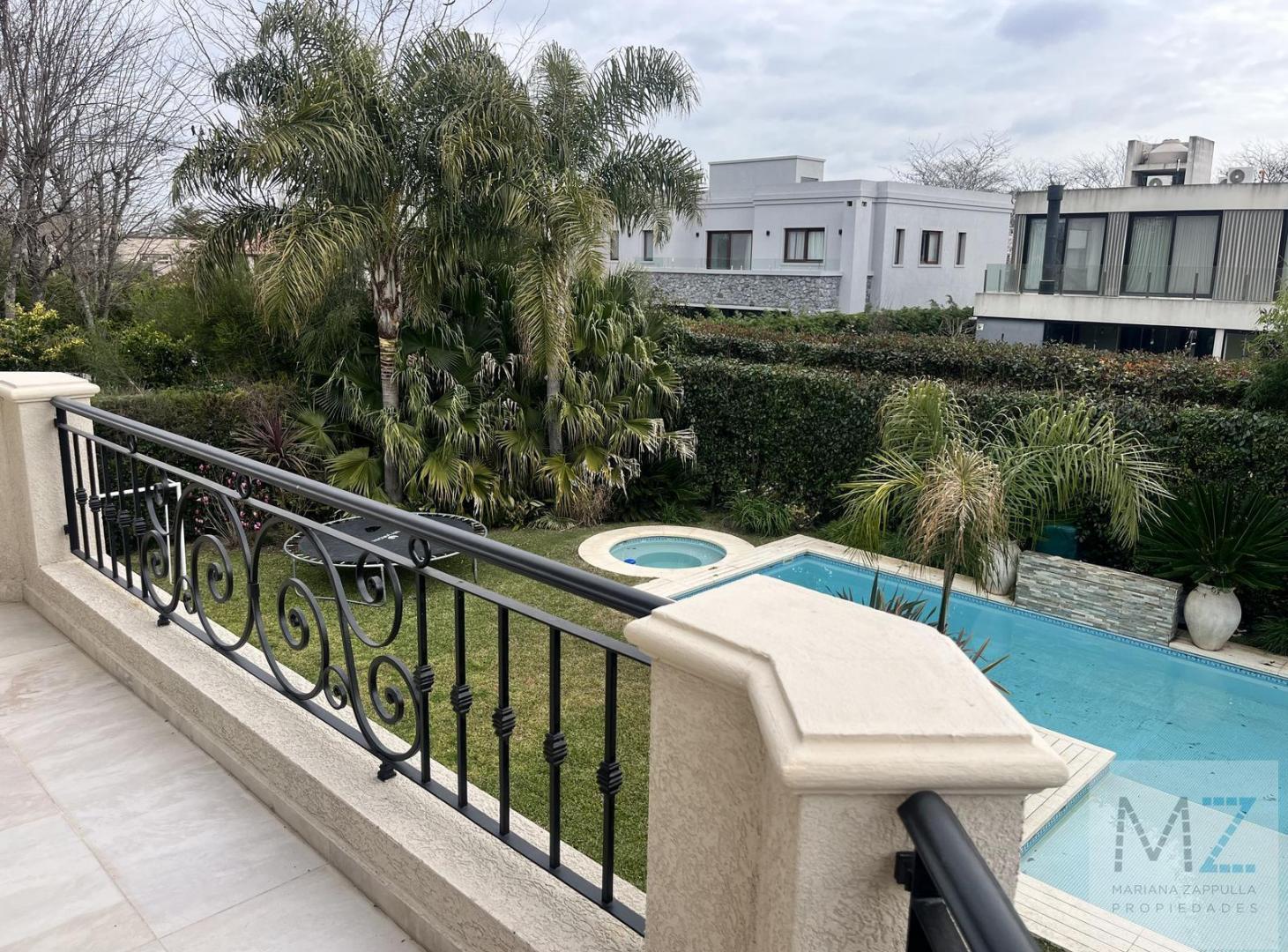 Foto de VENTA CASA 5 AMBIENTES | LOTE DE 800m2 | PISCINA Y JACUZZI | QUINCHO, imagen 3