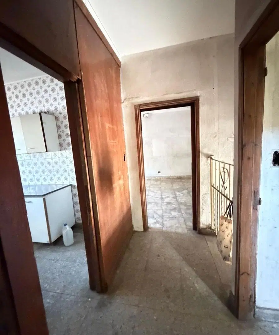 Casa 4 ambientes 1er piso por escalera  APTO PROFESIONAL/COMERCIAL/VIVIENDA - ALQUILER 3