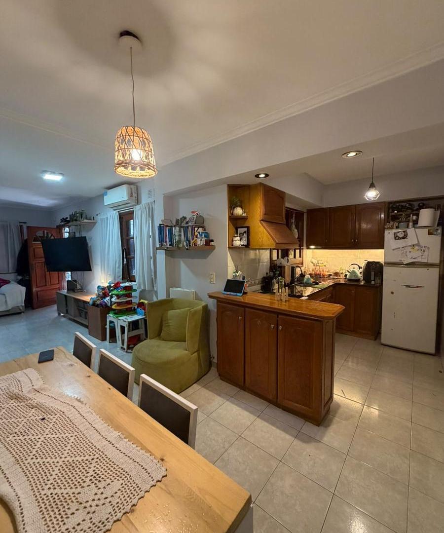 Foto de Hermoso Duplex 3 ambientes con cochera en ALQUILER - Lomas de Zamora, imagen 1