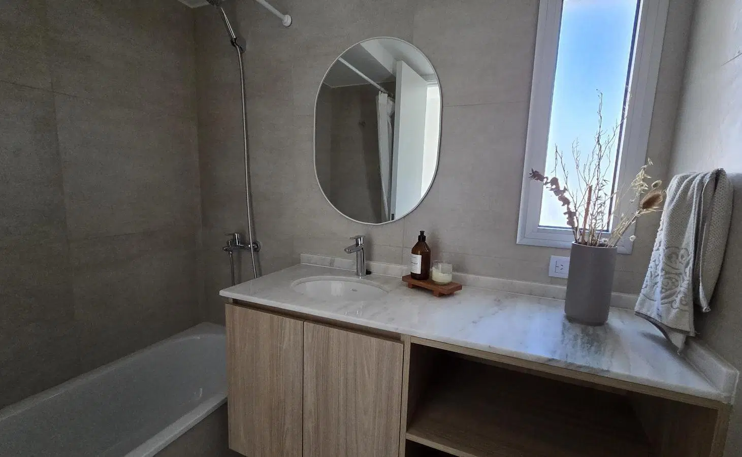 Departamento de 2 dormitorios con balcón a estrenar en Lourdes en venta 3