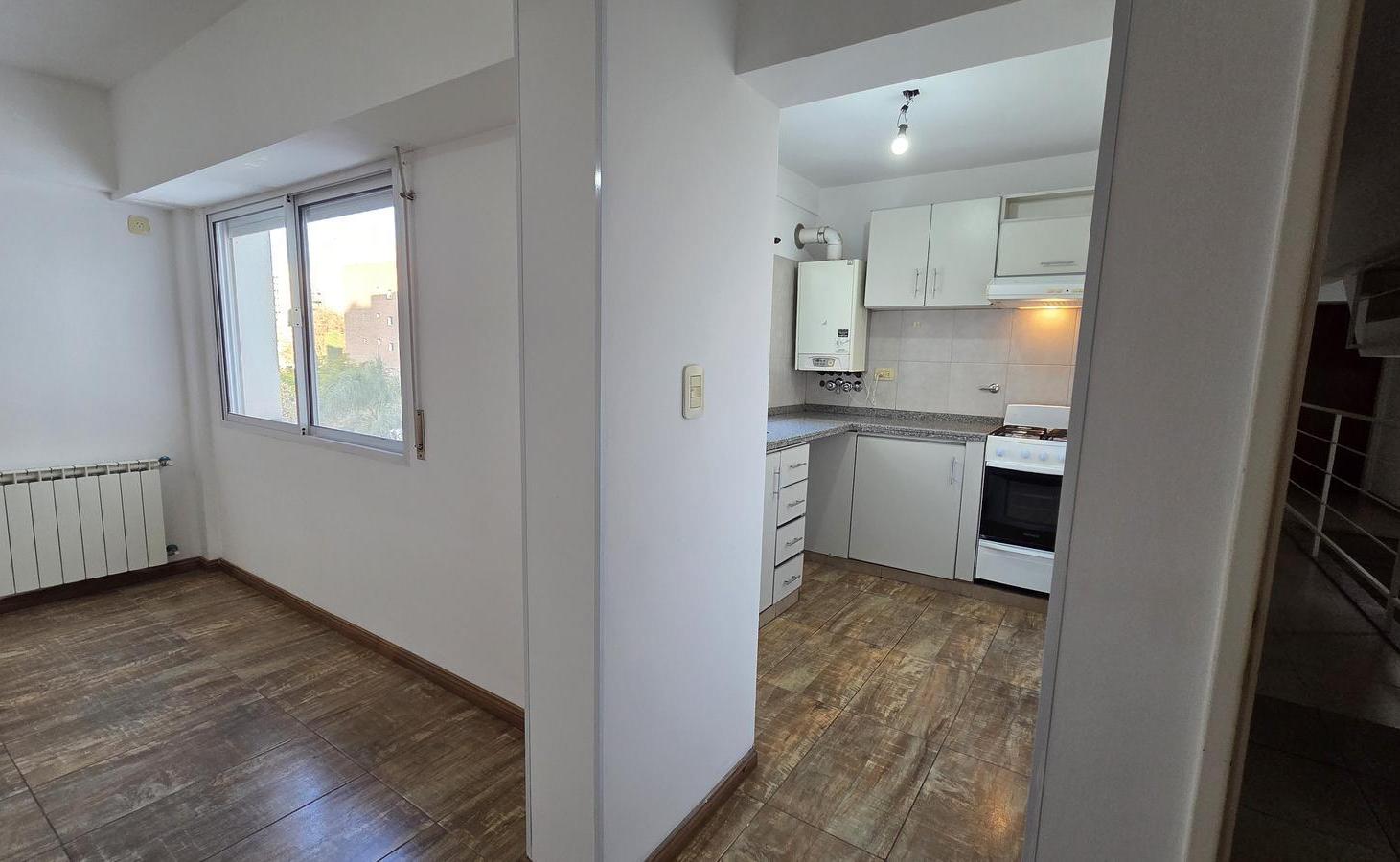 Foto de ALQUILER Departamento 1 dormitorio con cochera echesortu, imagen 1