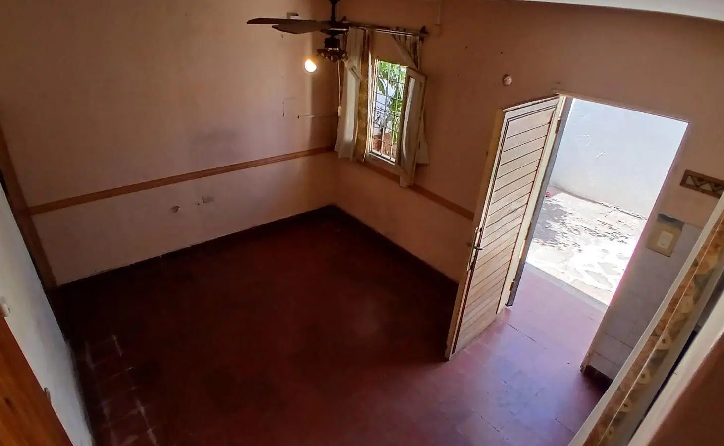 DEPARTAMENTO A RECICLAR EN ALTO ALBERDI 5