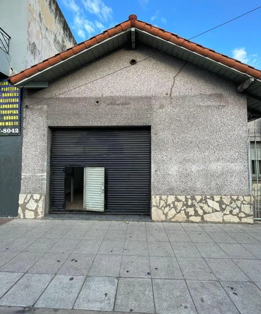 ALQUILER DE LOCAL COMERCIAL EN CRUCE VARELA 2