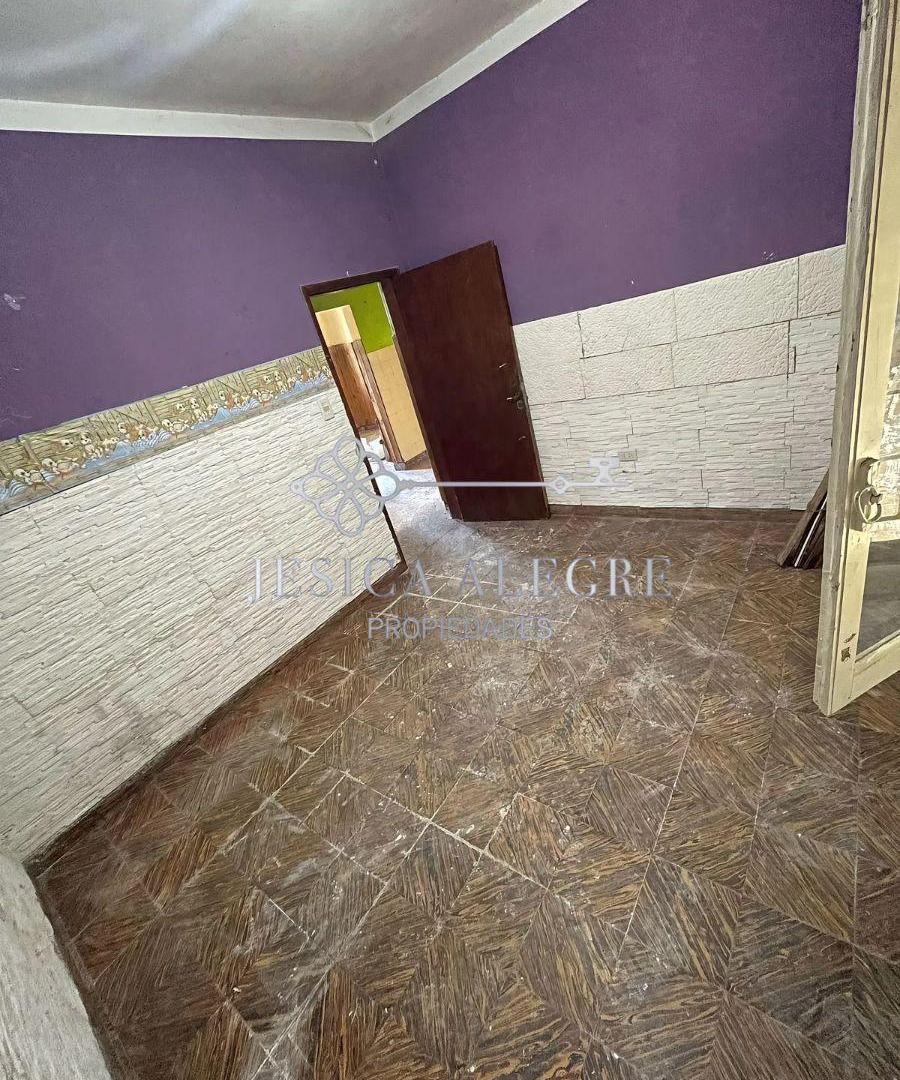 Foto de VENTA CASA A RECICLAR EN QUILMES, imagen 3