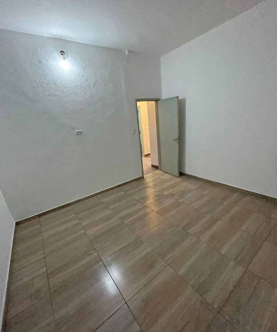 Foto de ALQUILER DE CASA EN BERAZATEGUI, imagen 4