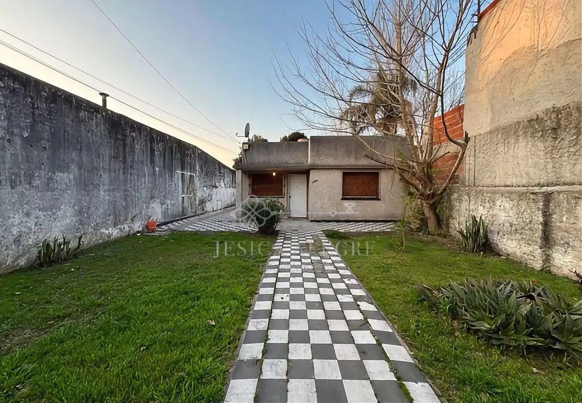 Foto de VENTA CASA EN BERAZATEGUI, imagen 1