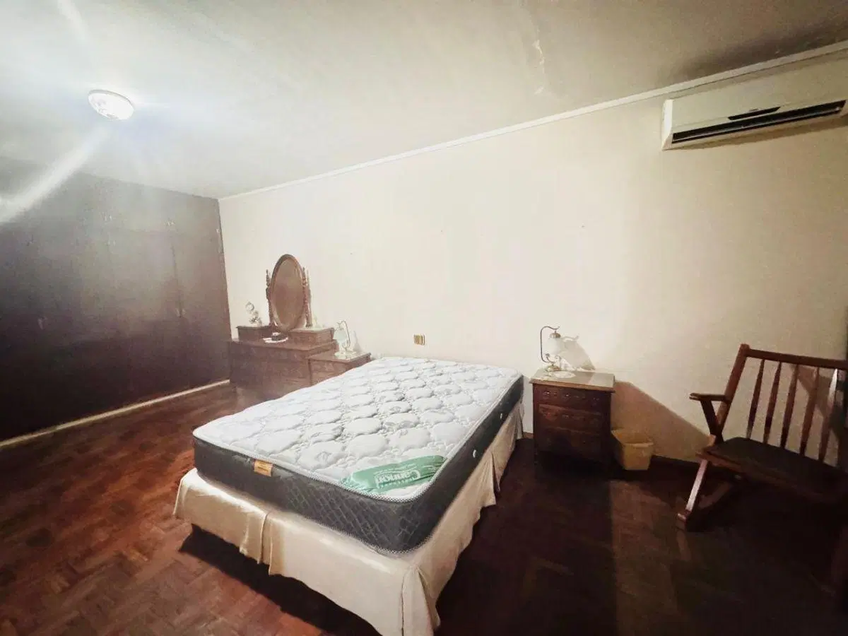 ALQUILO ESPECTACULAR CASA EN JUNIORS, 5 DOR. PILETA Y QUINCHO 4