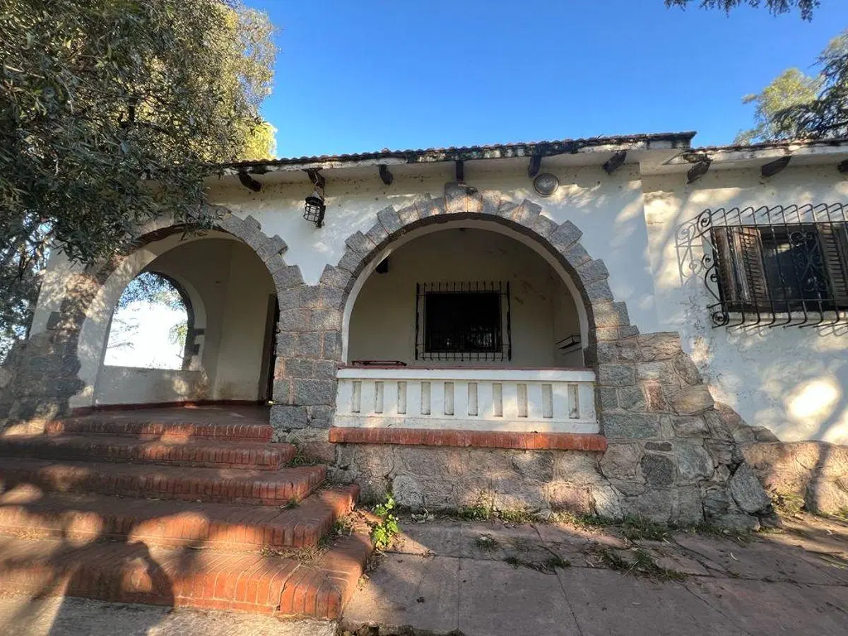 ALQ. CASONA ANTIGUA SALSIP. A REFACCIONAR CON 1800MTS DE TERRENO, PILETA Y QUINCHO 3
