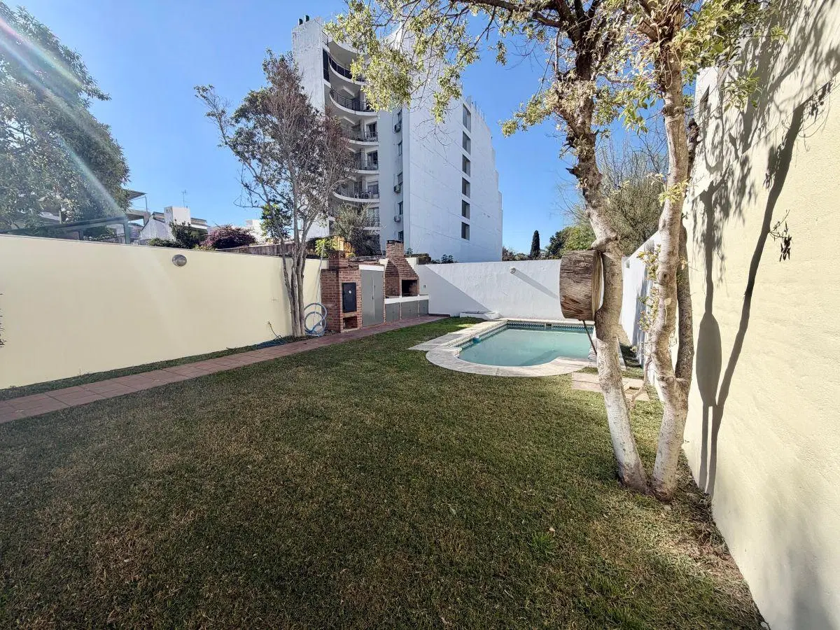ALQUILO, SOBRE DEHEZA ZONA HOSPITALES, 4 DOR. PATIO, PISCINA, CONSULTORIO 4