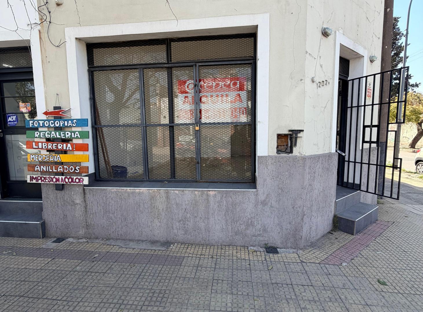 Foto de Atenea Alquila Local comercial en calle Viamonte, imagen 5