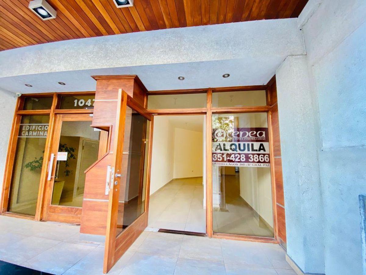 Foto de ATENEA Vende Local comercial Sobre calle Catamarca, imagen 2