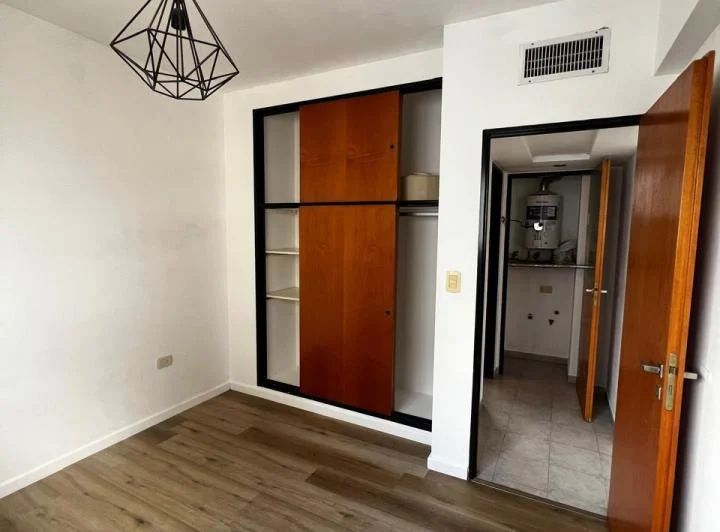 alquilo depto de 1 dormitorio en 4 esquina 49 4