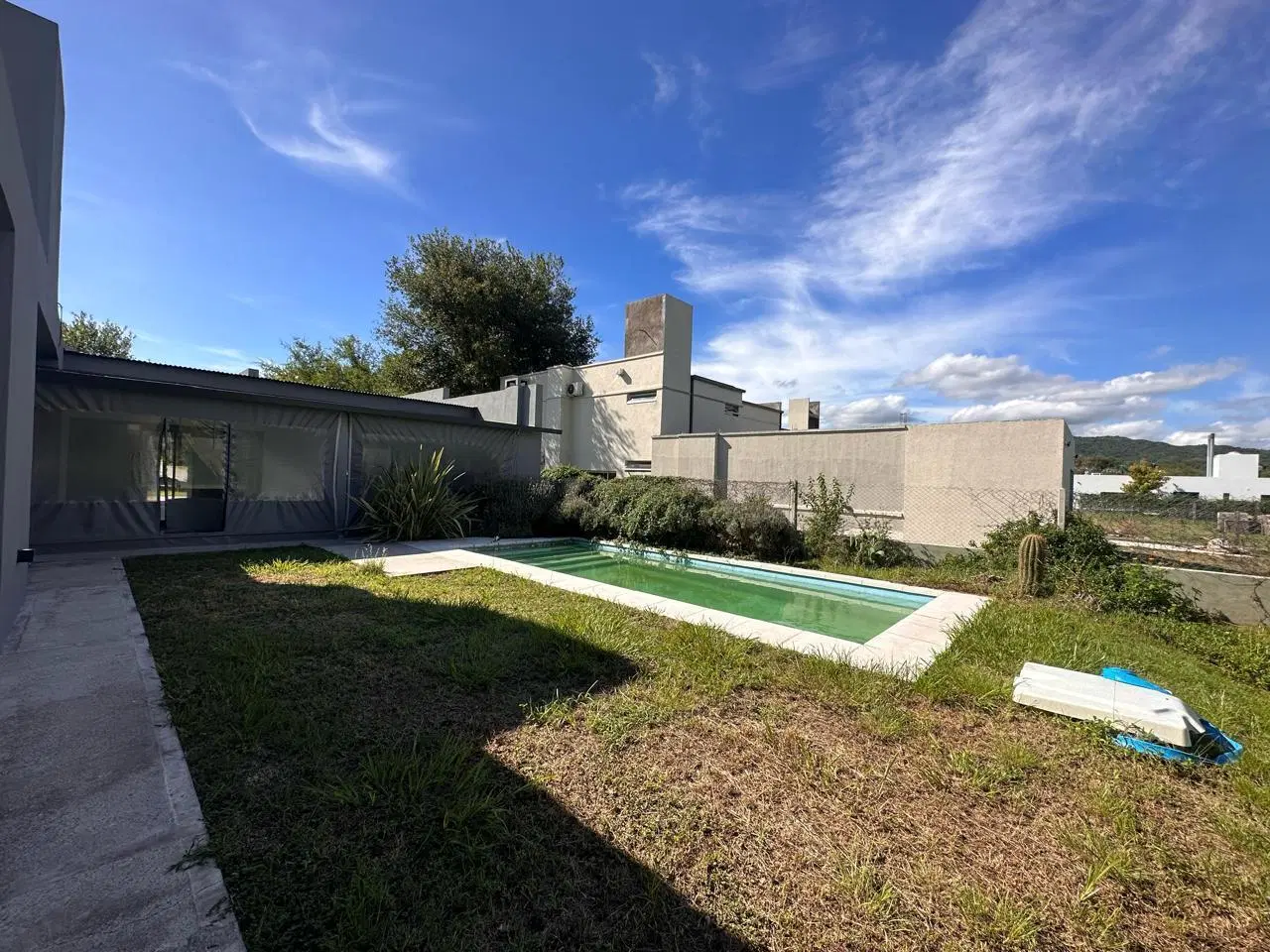 CASA EN COUNTRY LA ARBOLADA HOLLYWOOD 3 DORMITORIOS 2