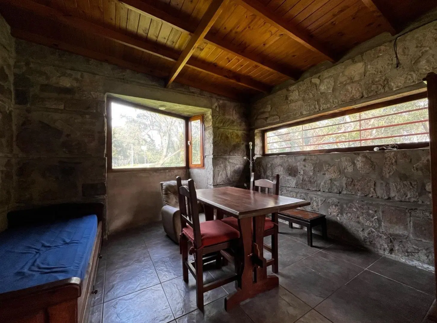 Casa en venta en amplio lote en Santa Celina 4