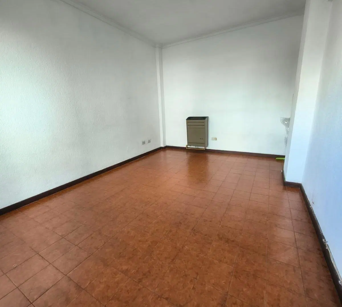 Departamento dos ambientes en alquiler por 24 meses en Macrocentro 3