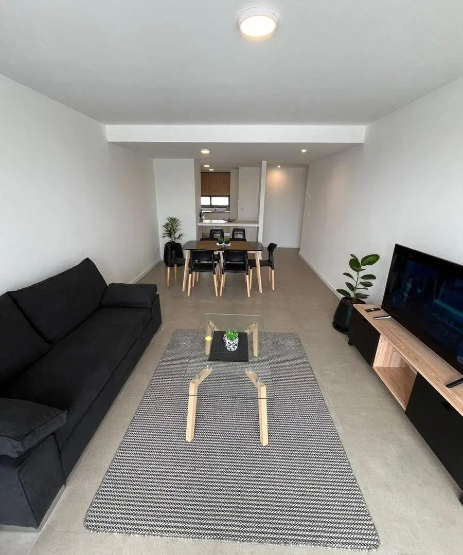 Departamento dos ambientes con cochera en venta en Playa Grande 2