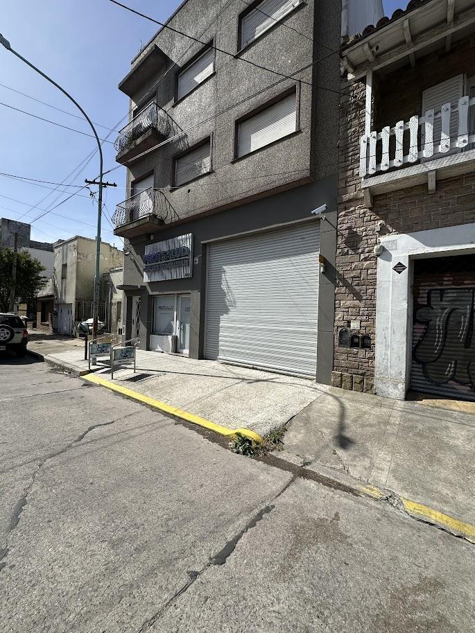 Foto de Local con deposito en venta en barrio San Juan, imagen 1