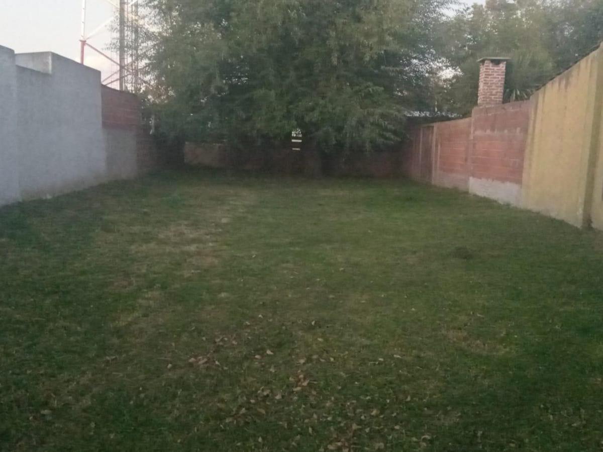 Vendo Lote de 331 m Cuadrados. 10 m Frente X 31 m de Fondo. 1