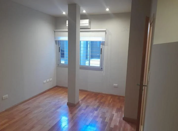 Departamento con cochera 5