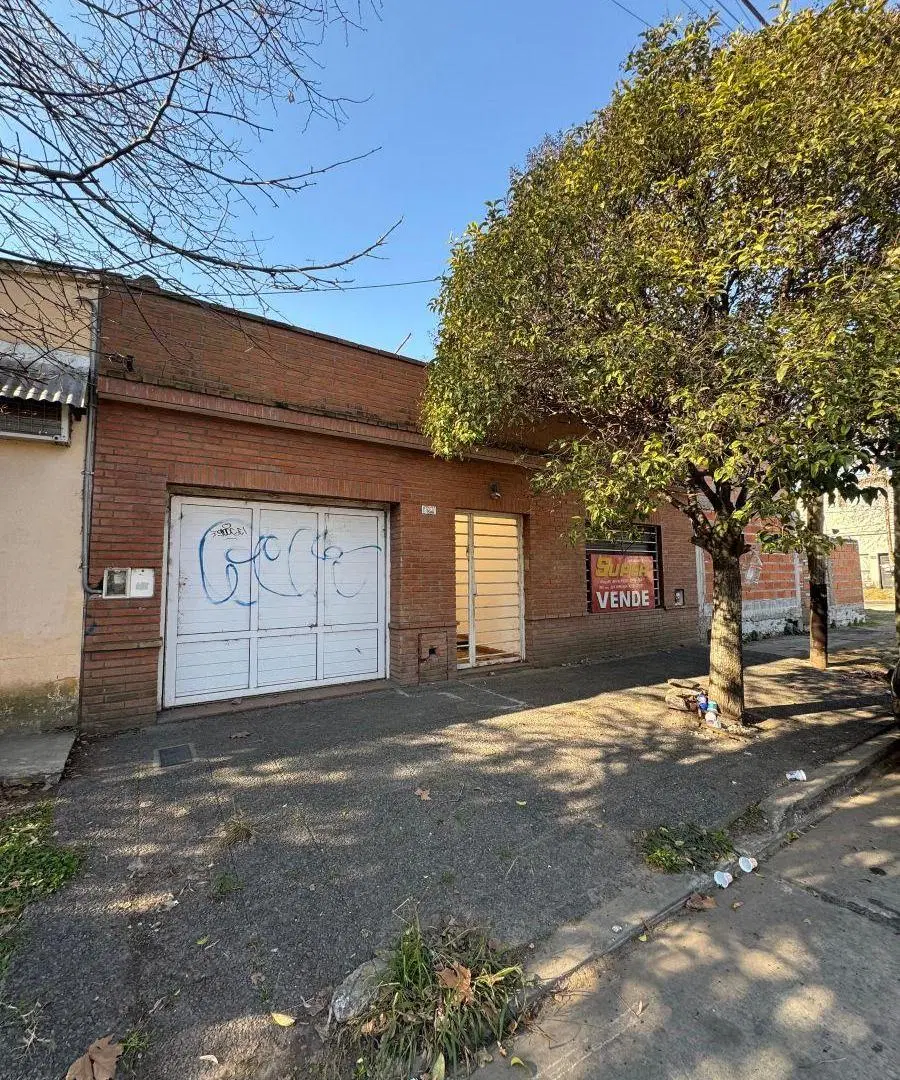 Casa con 3 dormitorios en venta en Berazategui, excelente ubicación 3